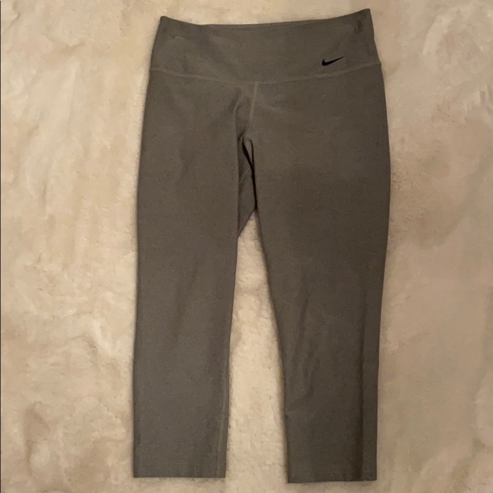 COPY - Women’s Nike Dri-fit Capri leggings